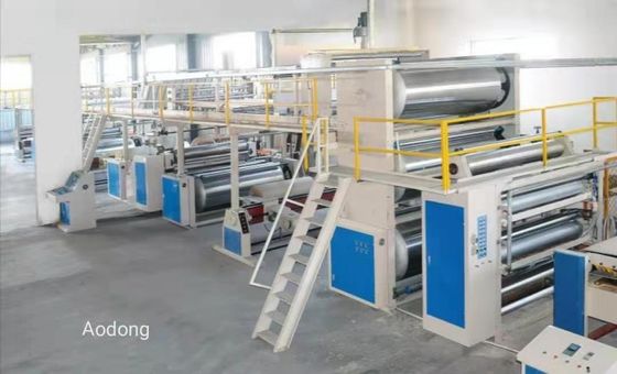 3/5 / 7ply गत्ते का डिब्बा बॉक्स नालीदार गत्ता पेपरबोर्ड पैकिंग उत्पादन लाइन मशीन है